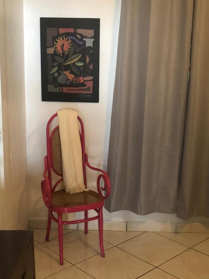 Private Suite Next To Calle Ocho Miami Exterior photo
